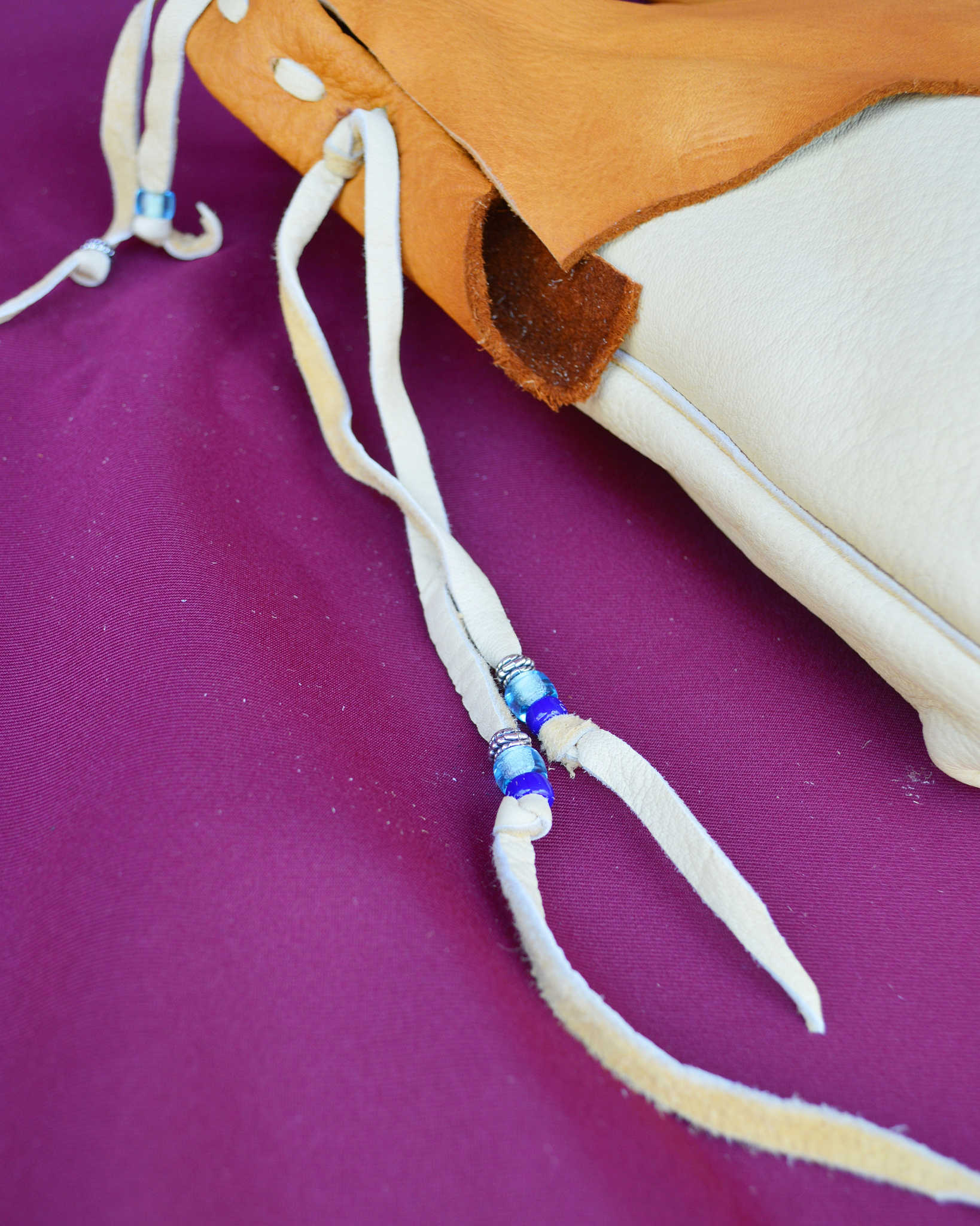 Nasngwam.×EARLYMORNINGS ナスングワム アーリーモーニング / DEERSKIN MESSENGER BAG ディアスキンメッセンジャーバッグ (CAMEL キャメル)