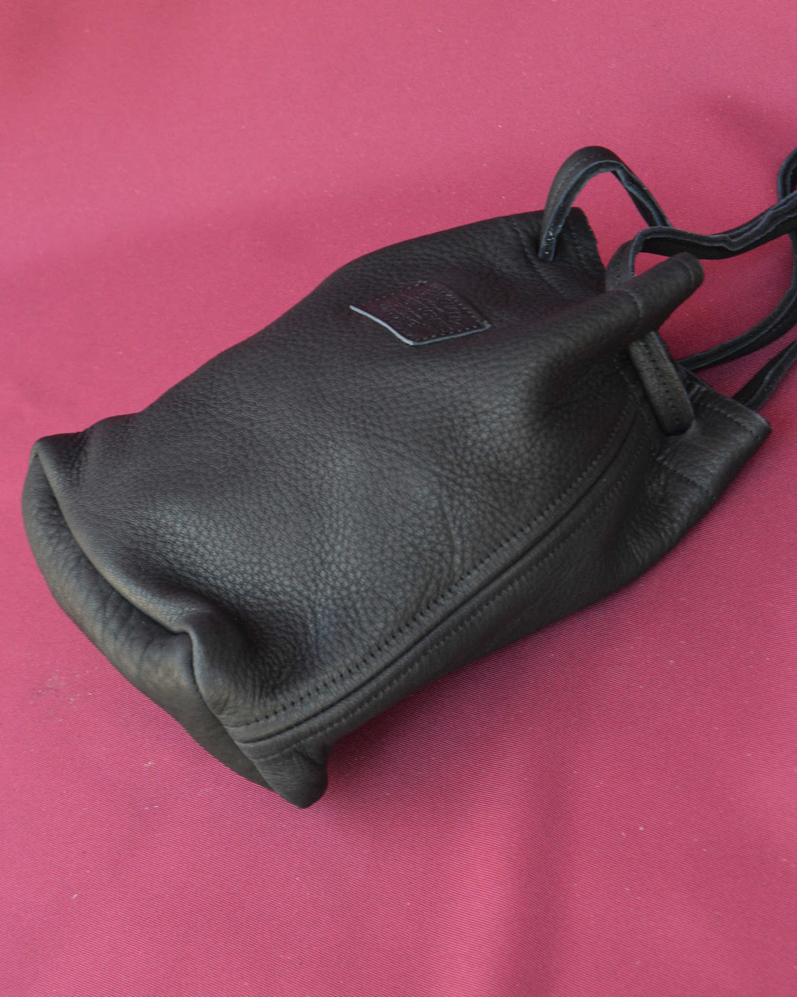 Nasngwam.×EARLYMORNINGS ナスングワム アーリーモーニング / DEERSKIN WHISKY BAG ディアスキンウイスキーバッグ (BLACK ブラック)