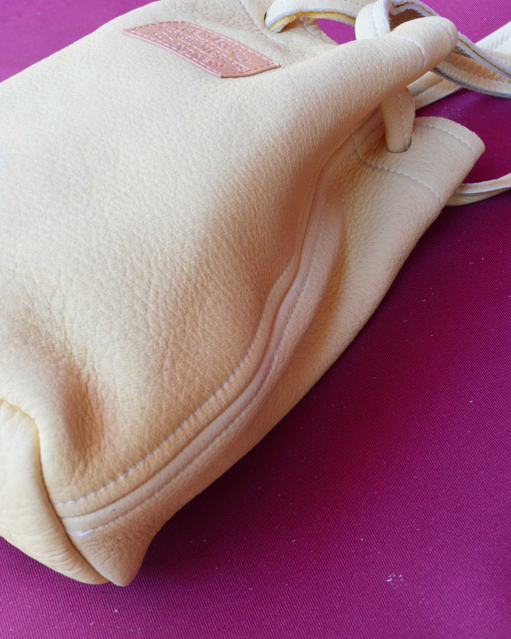 Nasngwam.×EARLYMORNINGS ナスングワム アーリーモーニング / DEERSKIN WHISKY BAG ディアスキンウイスキーバッグ (BEIGE ベージュ)