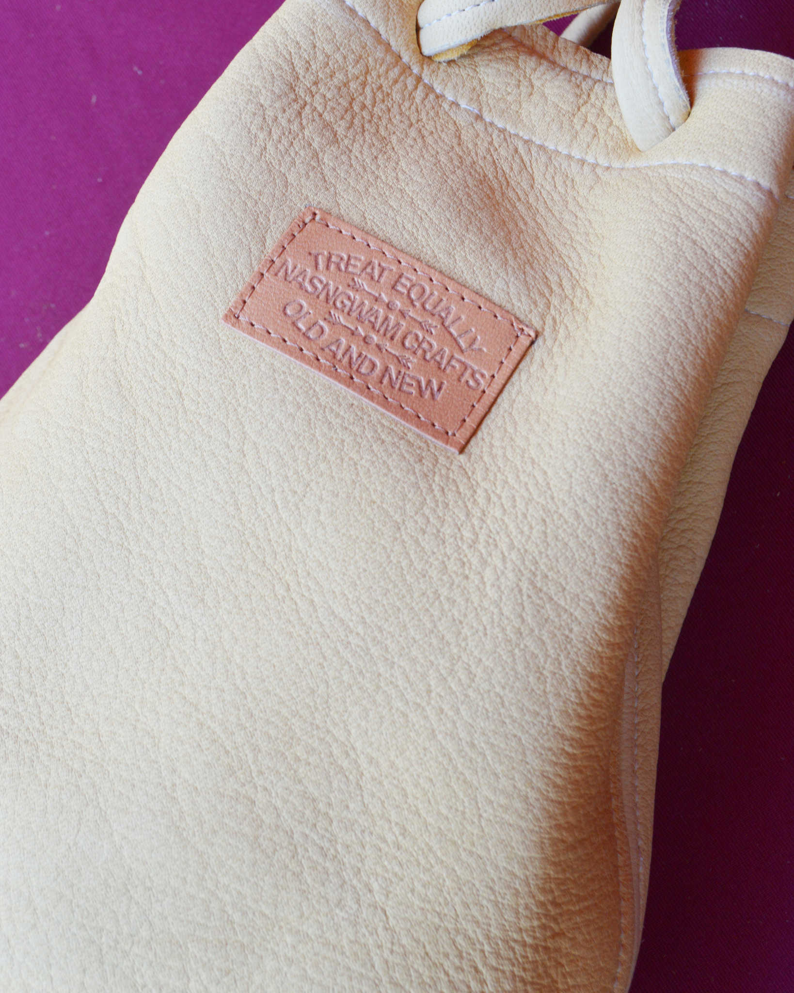 Nasngwam.×EARLYMORNINGS ナスングワム アーリーモーニング / DEERSKIN WHISKY BAG ディアスキンウイスキーバッグ (BEIGE ベージュ)