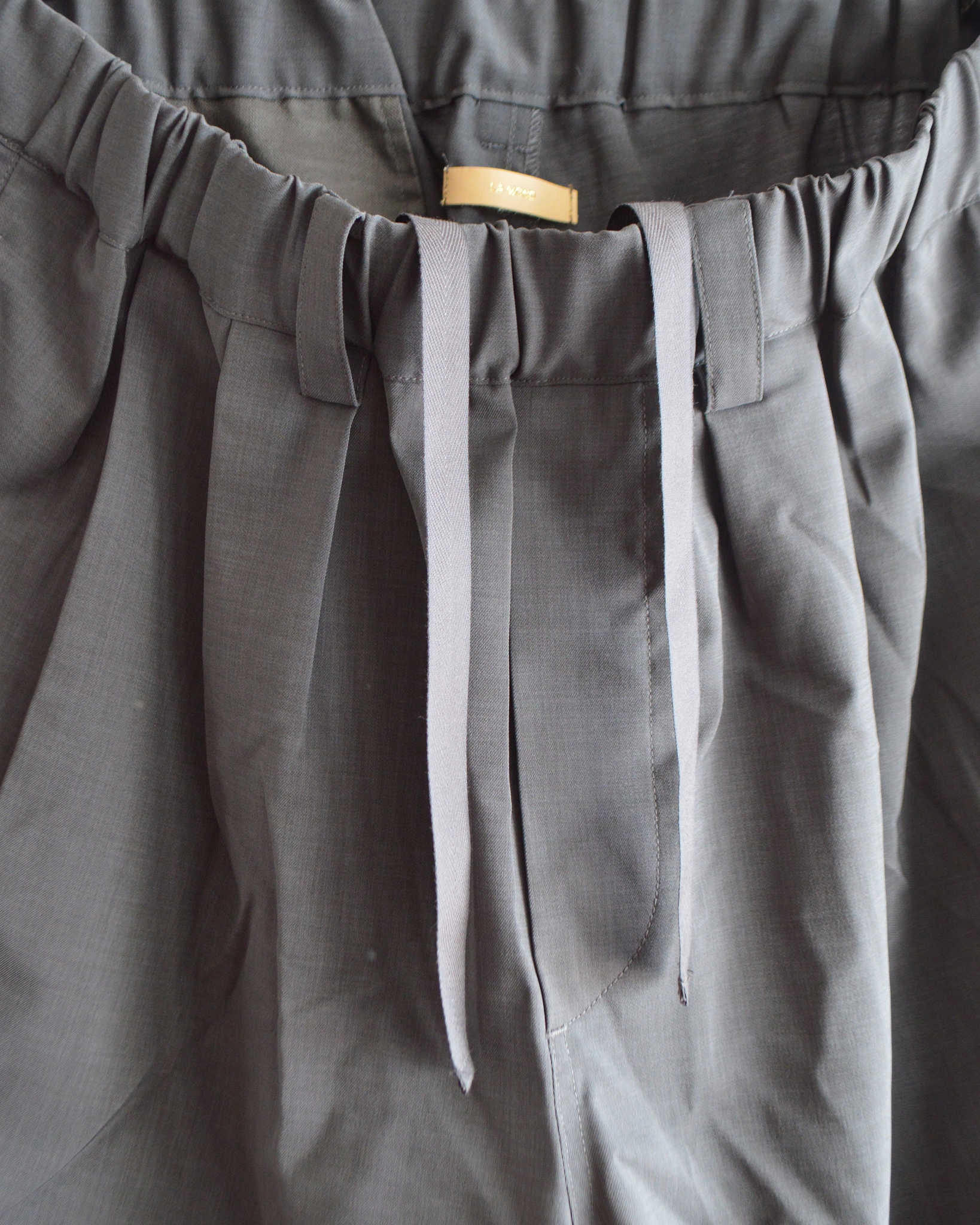 LAMOND ラモンド / TWILL TWIST PANTS ツイルツイストパンツ (CHARCOAL チャコール)