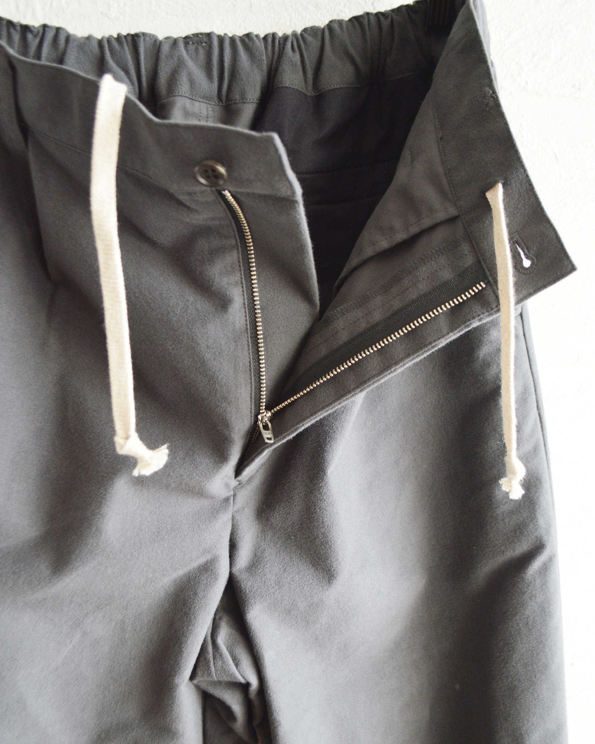 BASISBROEK バーシスブルック / WISKEN ウィスケン (CHARCOAL チャコール)