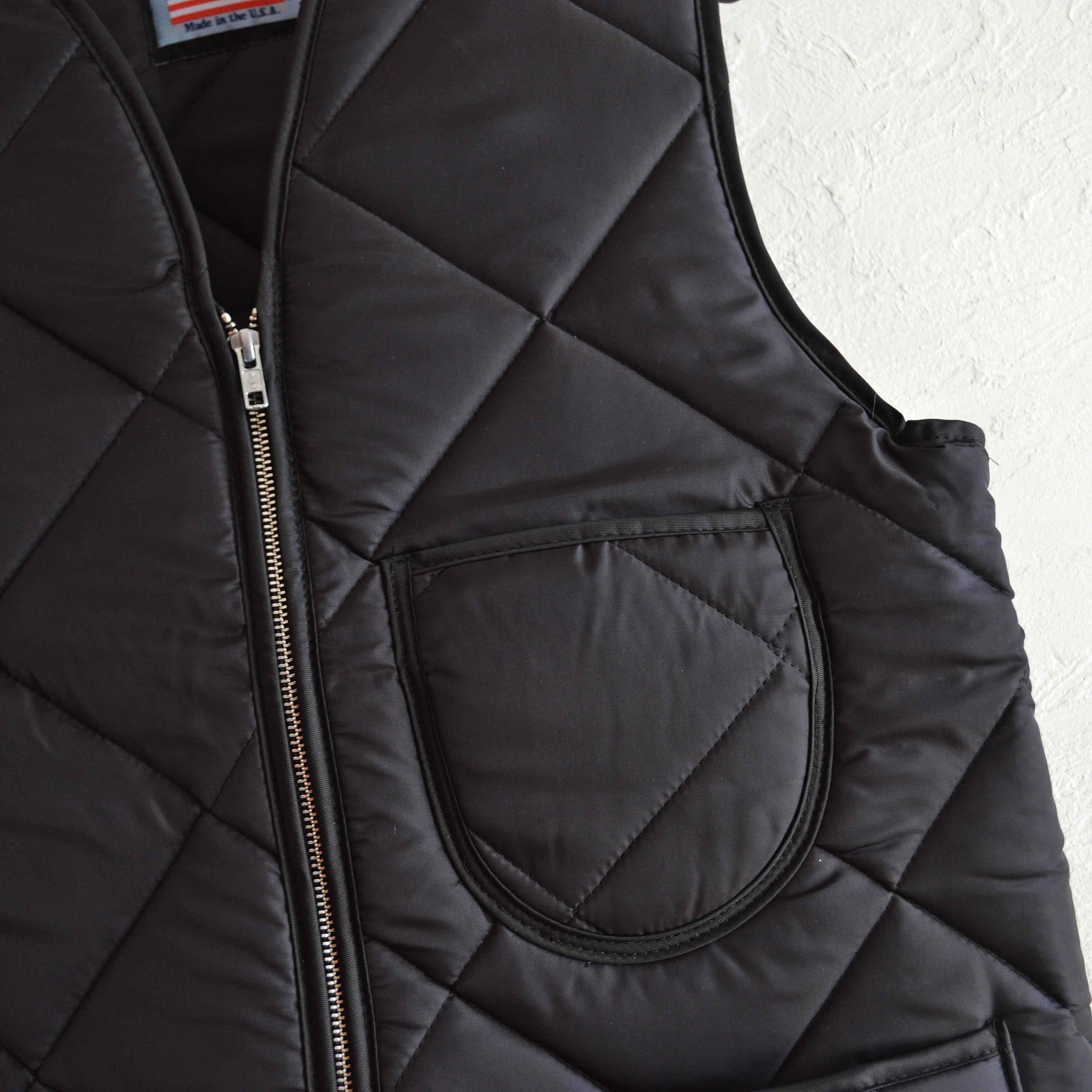 SNAP' N' WEAR スナップウェア / Quilted Nylon Vest with Kidney Flap