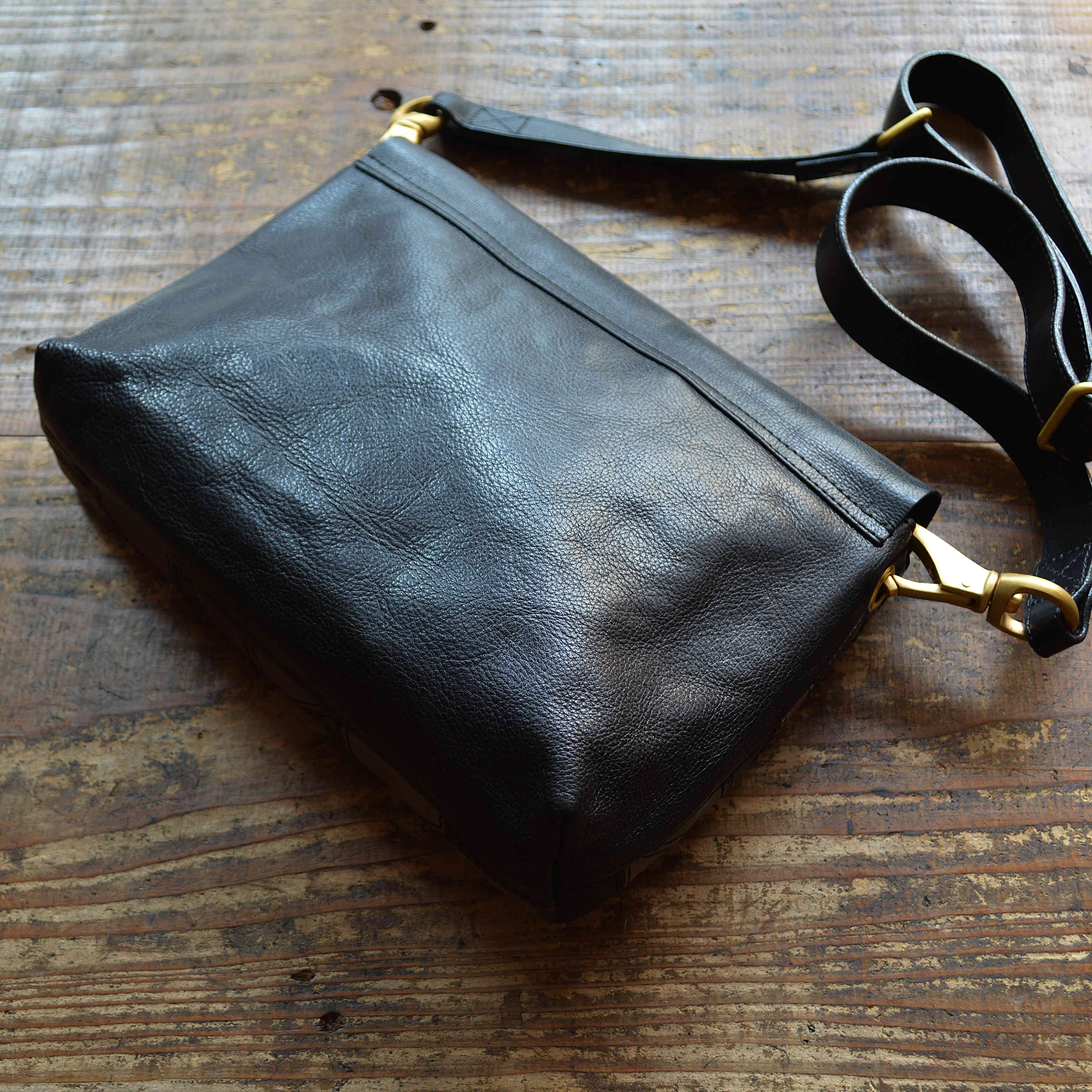 Nasngwam.×Damasquina ナスングワム ダマスキーナ / LONESTAR MAIL BAG